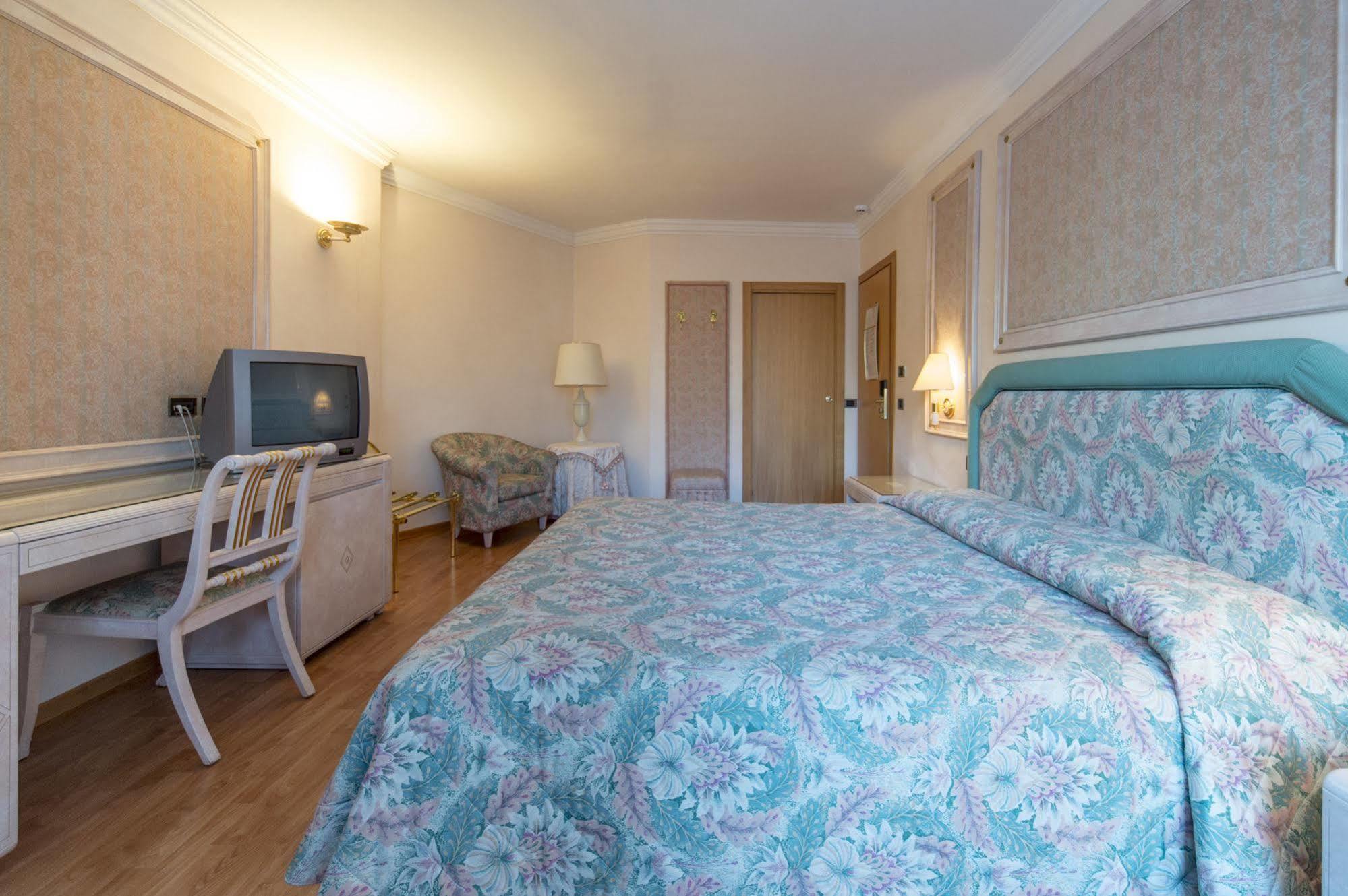 Comano Cattoni Holiday Ponte delle Arche Zewnętrze zdjęcie